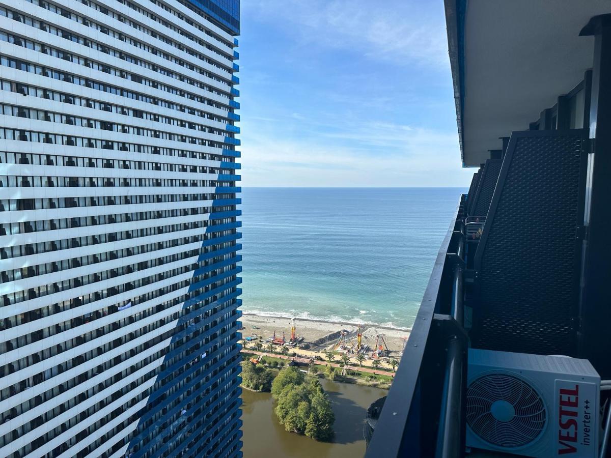 Appartement Orbi City Black Sea View à Batoumi Extérieur photo
