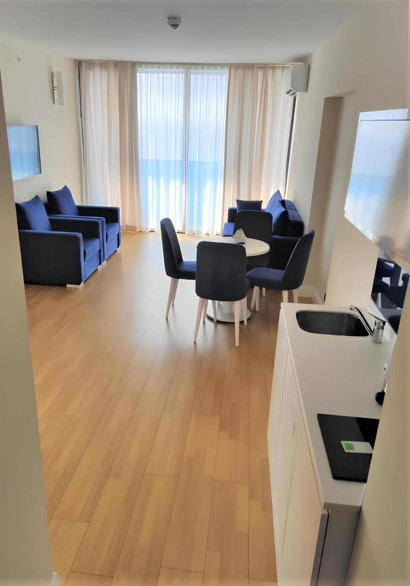 Appartement Orbi City Black Sea View à Batoumi Extérieur photo